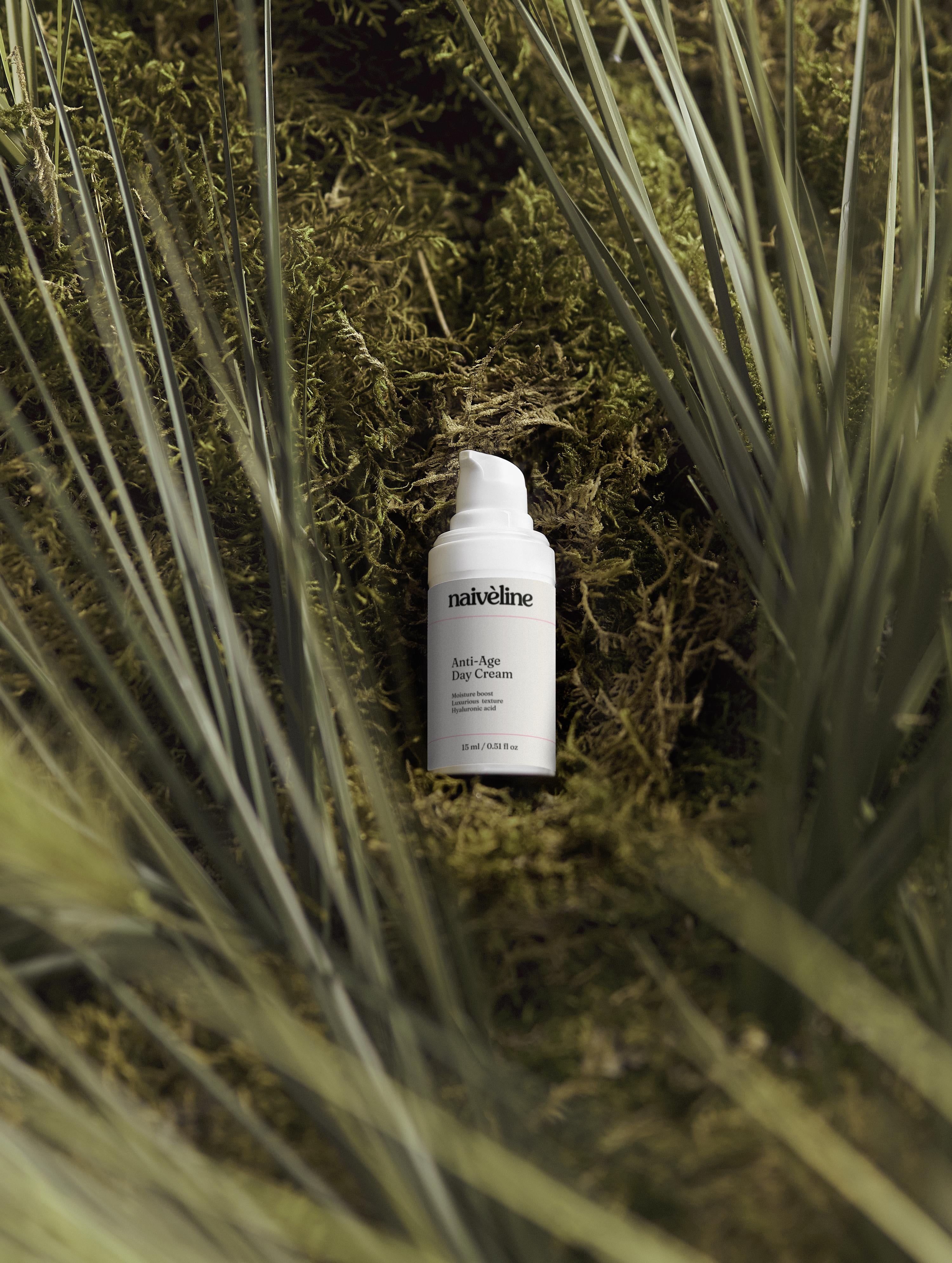 Naive Line Anti-Age Day Cream