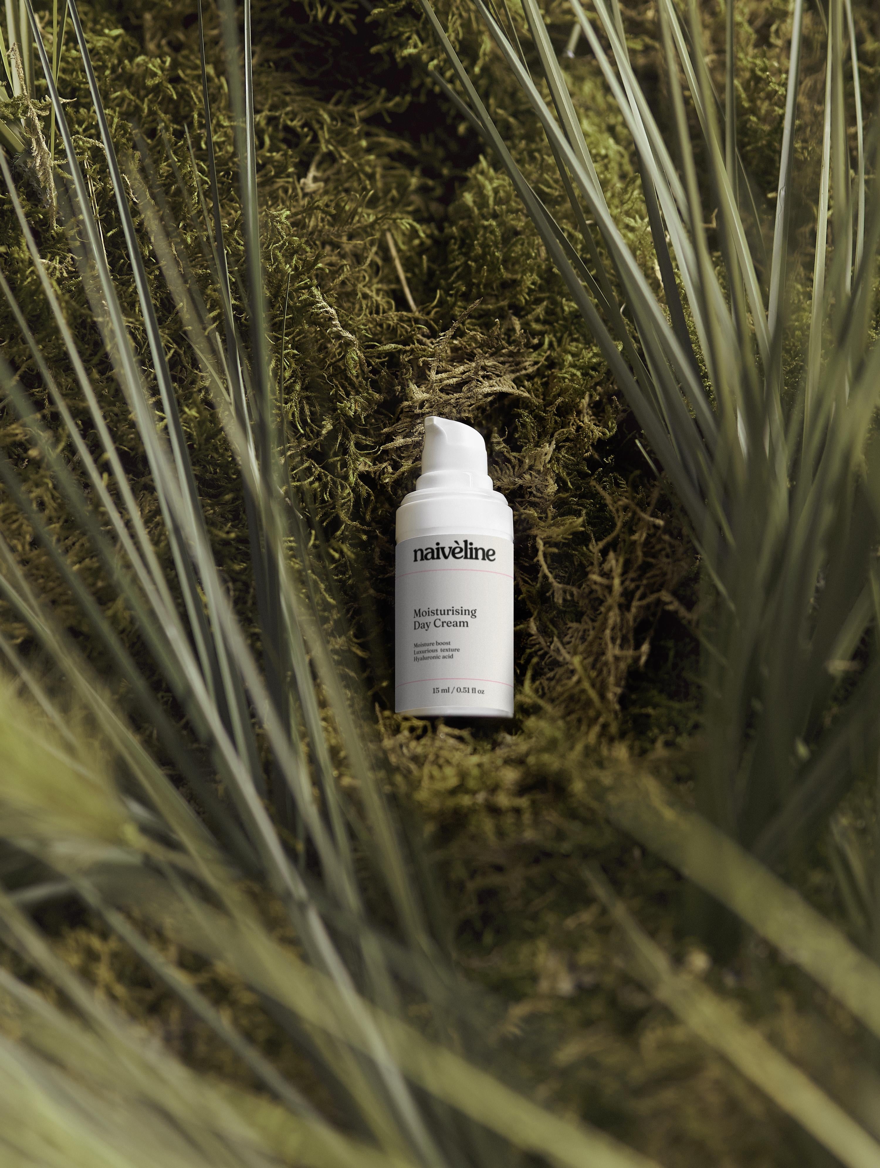 Naive Line Moisturising Day Cream